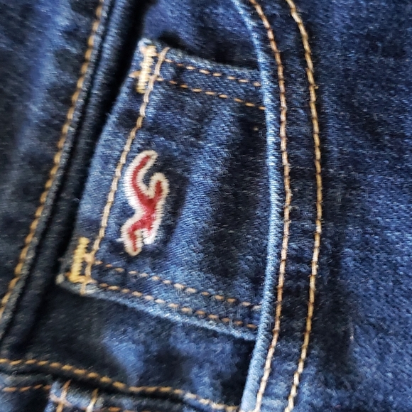 Hollister shorts, size 0 - Picture 3 of 4